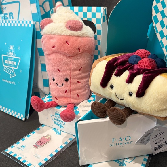 Jellycat NYC /FAO Schwarz Exclusive Bubbeca Milkshake and Crember Cheesecake - Picture 3 of 10